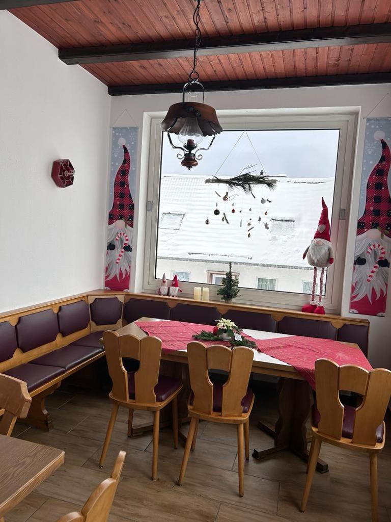 Ferienhaus Astenblick - Ideal Fuer Weihnachtsfeiern Und Familienfeiern Bietet Schlafplaetze Fuer Bis Zu 35 Personen Villa Winterberg Eksteriør bilde
